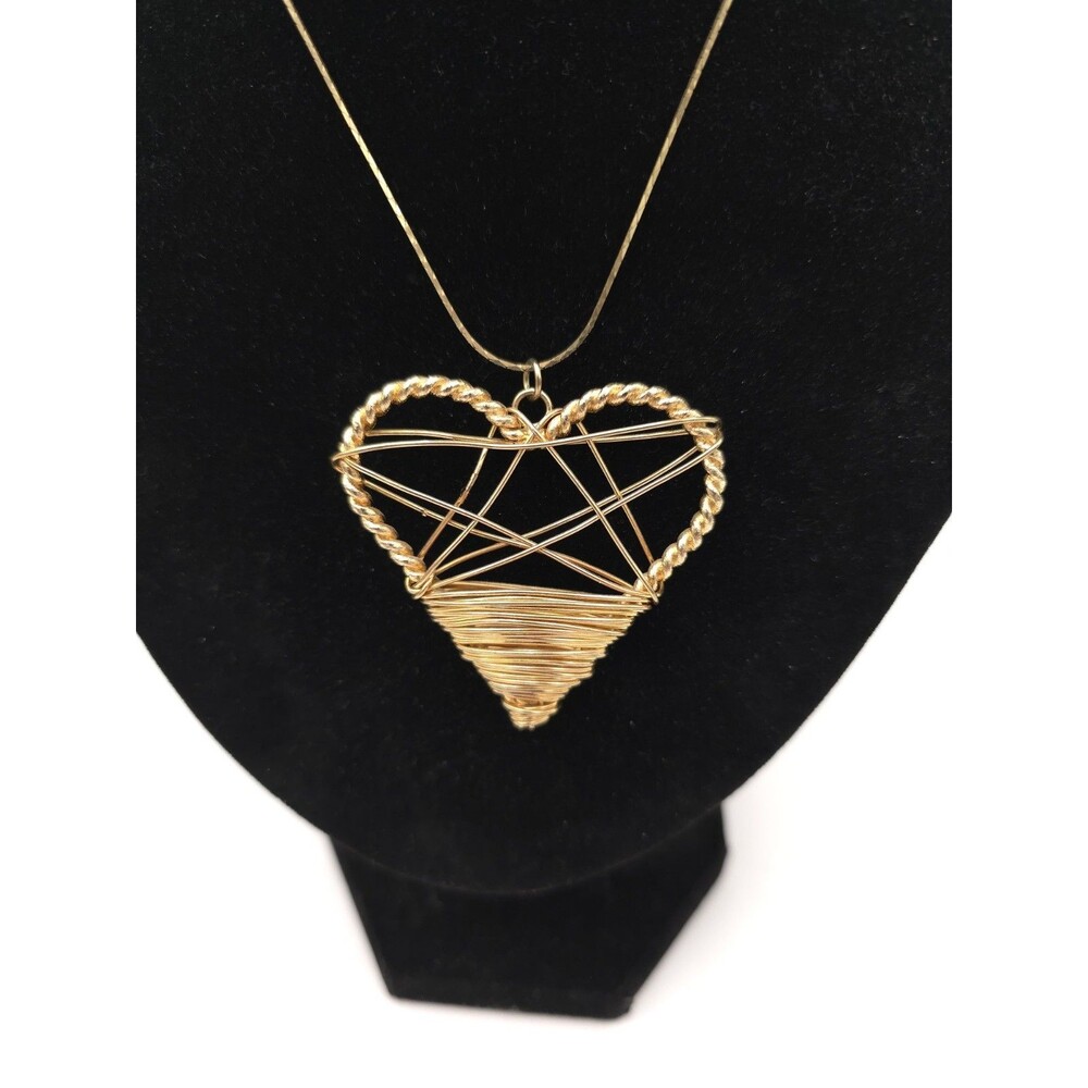 Vintage Gold Tone Wire Wrap Heart Pendant & 34" Chain‎ Necklace